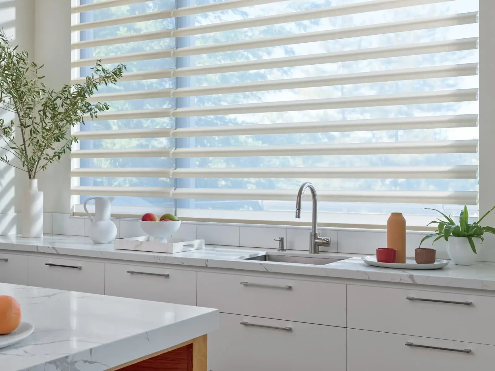 Pirouette Window Shadings Stria Kitchen Medium Detail